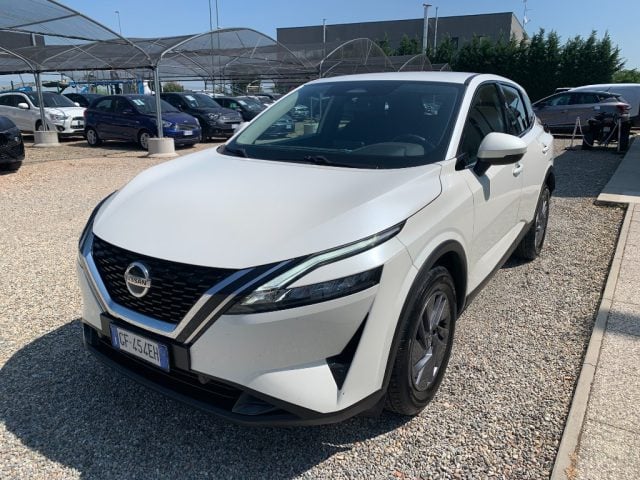 Nissan Qashqai 1.3 MHEV 140 CV Acenta, del 2021, 105.000 km, in vendita a Zinasco (PV)