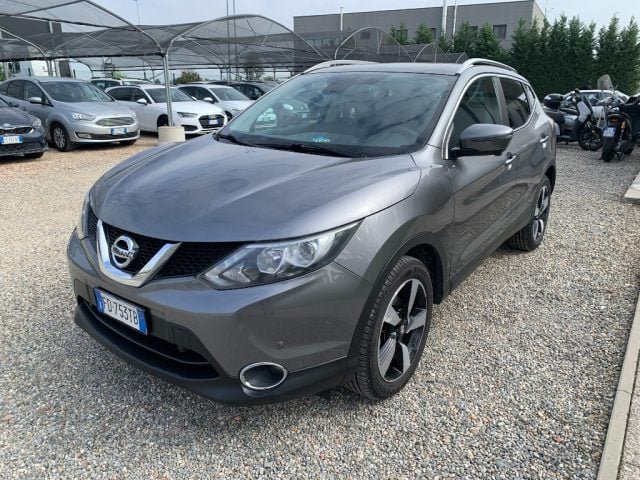 Nissan Qashqai 1.5 dCi Acenta, del 2016, 270.000 km, in vendita a Zinasco (PV)