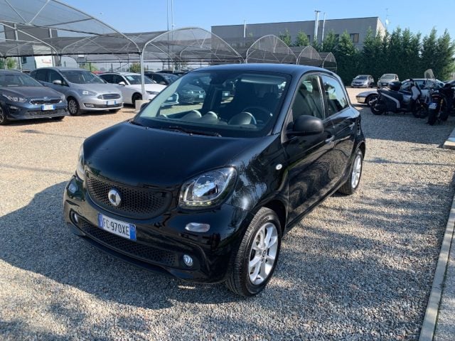 smart forFour 70 1.0 Prime, del 2016, 64.000 km, in vendita a Zinasco (PV)