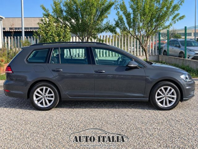 Volkswagen Golf Variant 1.6 TDI 115 CV DSG Executive BlueMotion Tech. - foto 4 di 4