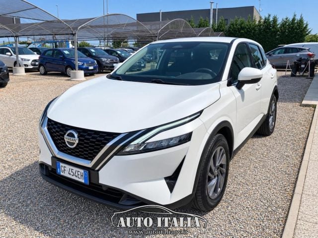Nissan Qashqai 1.3 MHEV 140 CV Acenta, del 2021, 105.000 km, in vendita a Zinasco (PV)