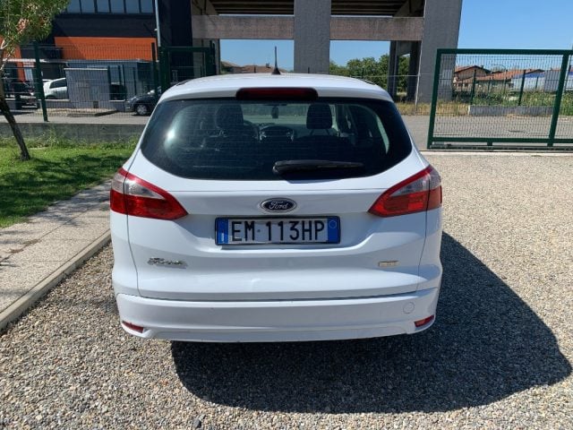 Ford Focus 1.6 TDCi 115 CV SW Titanium - foto 4 di 4