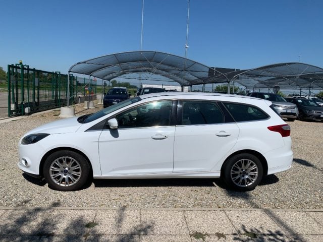Ford Focus 1.6 TDCi 115 CV SW Titanium - foto 2 di 4