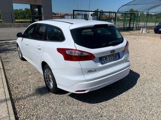 Ford Focus 1.6 TDCi 115 CV SW Titanium - foto 3 di 4