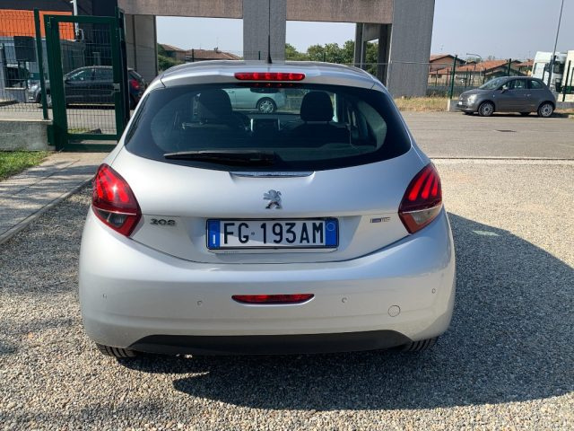Peugeot 208 1° serie PureTech 82 5p. GPL Allure - foto 4 di 4