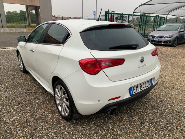 Alfa Romeo Giulietta 1.4 Turbo 120 CV Distinctive - foto 3 di 4