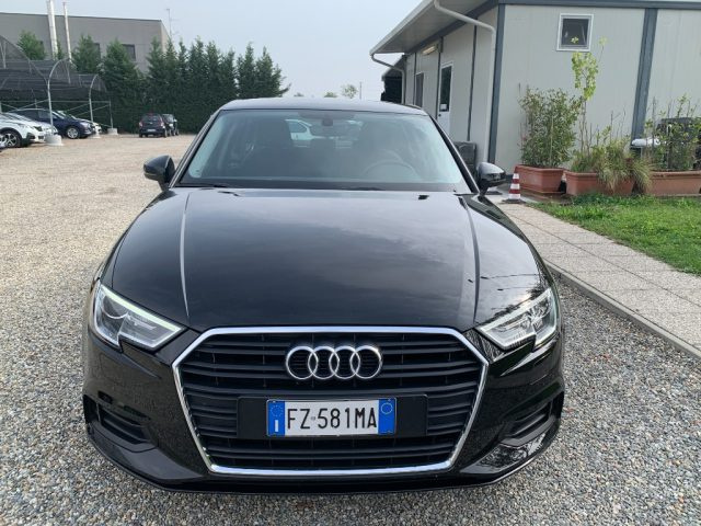Audi A3 Sedan 35 TFSI S tronic COD Admired - foto 2 di 4