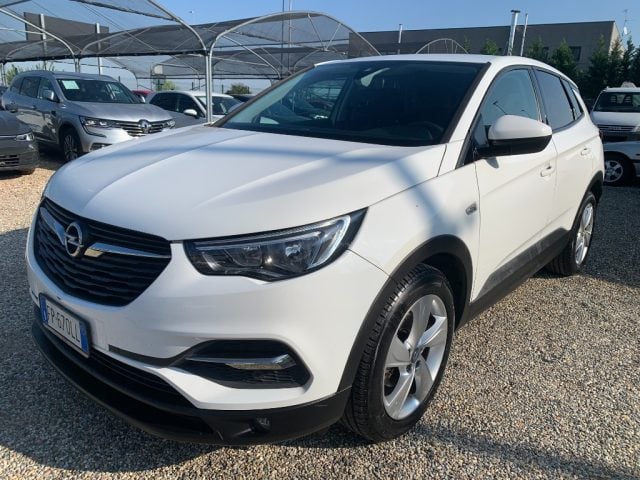 Opel Grandland X 1.6 diesel Ecotec Start&Stop Ultimate, del 2018, 222.000 km, in vendita a Zinasco (PV)