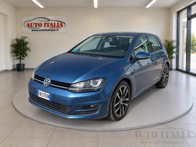 Volkswagen Golf 2.0 TDI 5p. Highline BlueMotion Technology, del 2013, 135.000 km, in vendita a Zinasco (PV)