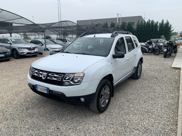 Dacia Duster 1.6 110CV 4x2 GPL Lauréate, del 2015, 168.000 km, in vendita a Zinasco (PV)