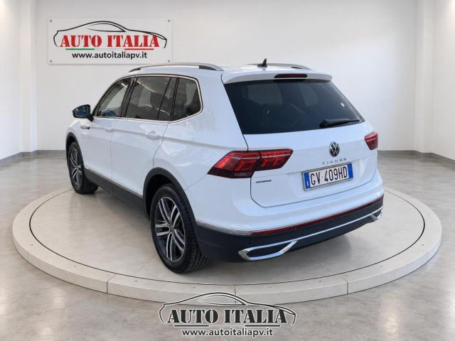 Volkswagen Tiguan Allspace 2.0 TDI SCR DSG Life - foto 3 di 4