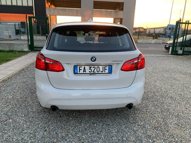 BMW 218 d Active Tourer Advantage - foto 4 di 4