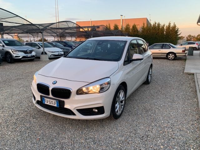 BMW 218 d Active Tourer Advantage, del 2015, 168.000 km, in vendita a Zinasco (PV)