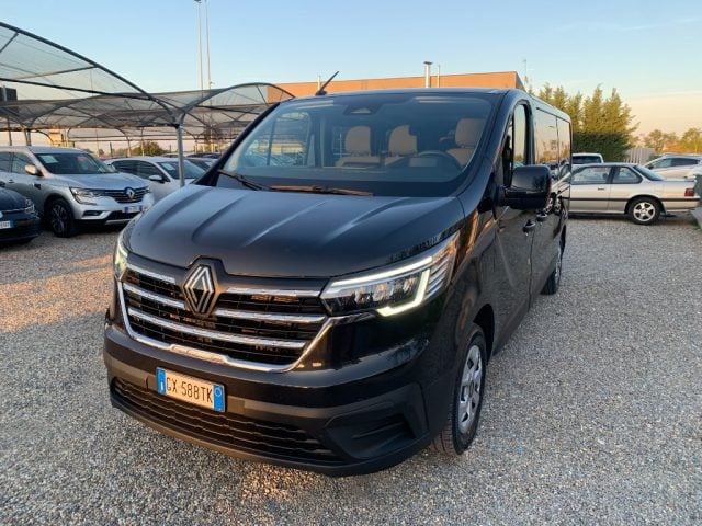 Renault Trafic BluedCi 150CV PL-TN Equilibre, del 2024, 60.000 km, in vendita a Zinasco (PV)