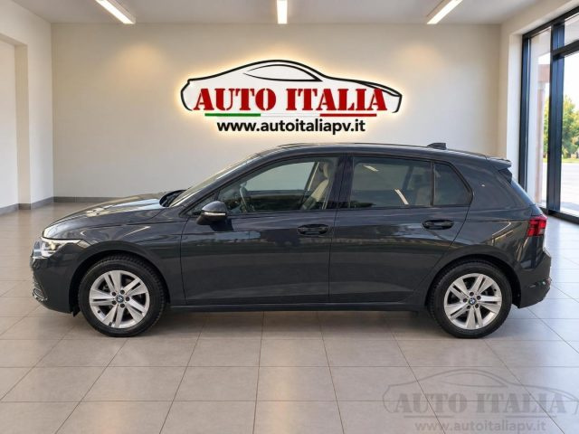 Volkswagen Golf 1.0 eTSI EVO DSG Life - foto 2 di 4
