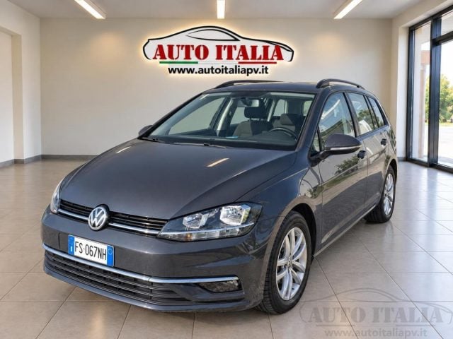 Volkswagen Golf Variant 1.6 TDI 115 CV DSG Executive BlueMotion Tech., del 2018, 175.000 km, in vendita a Zinasco (PV)