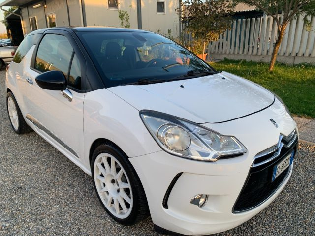 DS Automobiles DS 3 1.6 e-HDi 110 airdream Ultra Prestige - foto 3 di 4