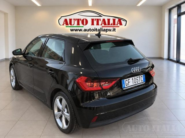 Audi A1 SPB 25 TFSI Identity Black - foto 3 di 4