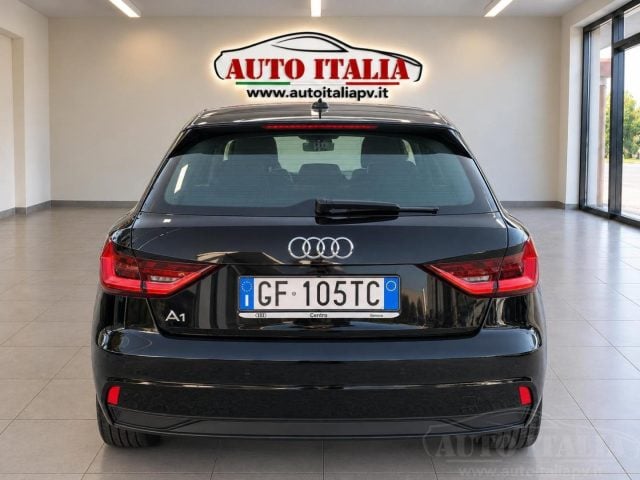 Audi A1 SPB 25 TFSI Identity Black - foto 4 di 4