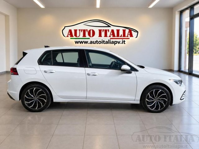 Volkswagen Golf 1.0 eTSI EVO DSG Life - foto 4 di 4