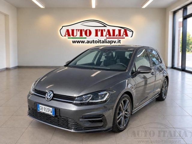 Volkswagen Golf 1.5 *R-LINE* BlueMotion Technology, del 2020, 165.000 km, in vendita a Zinasco (PV)