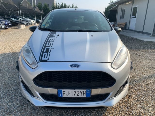 Ford Fiesta 1.5 TDCi 75CV 5 porte ST-Line - foto 2 di 4