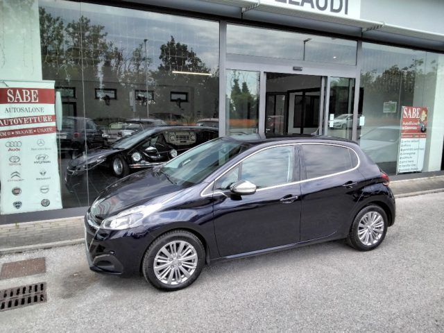 Peugeot 208 1� serie PureTech 82 Stop&Start 5 porte Allure usato a BAGNARIA ARSA
