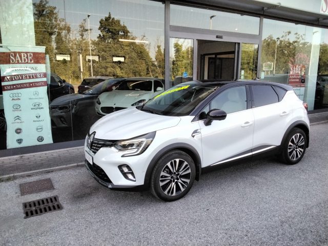 Renault Captur Plug-in Hybrid E-Tech 160 CV Initiale Paris - foto 2 di 4