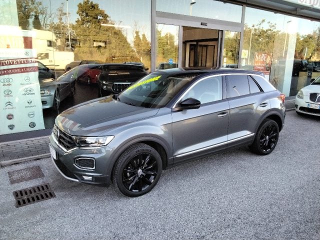 Volkswagen T-Roc 1.6 TDI SCR BLACK EDITION BlueMotion Technology, del 2019, 181.650 km, in vendita a Bagnaria Arsa (UD)