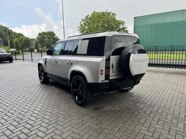 Land Rover Defender 110 3.0D I6 350 CV AWD Auto X-Dynamic HSE - foto 3 di 4