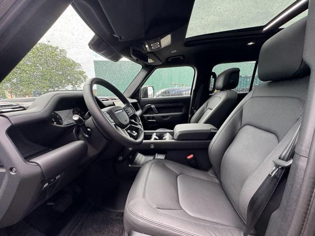 Land Rover Defender 110 3.0D I6 350 CV AWD Auto X-Dynamic HSE - foto 2 di 4