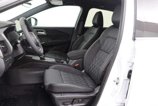 Nissan Qashqai 1.3 MHEV 158 Tekna+ CVT Bose - foto 2 di 4
