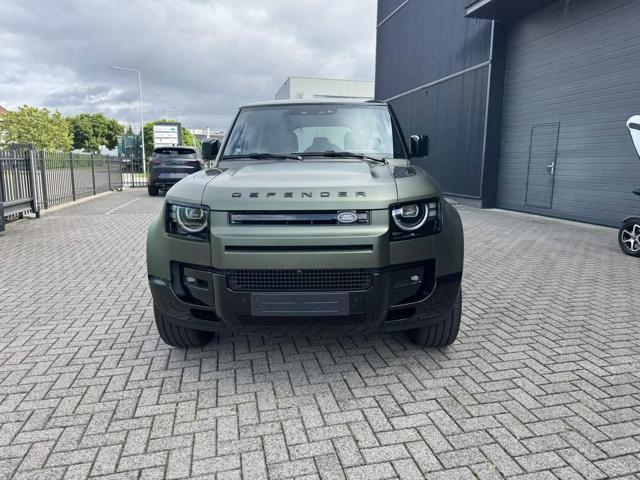 Land Rover Defender 110 P300 E HYBRID AWD Auto X-Dynamic HSE, del 2026, 1.180 km, in vendita a Monteforte Irpino (AV)