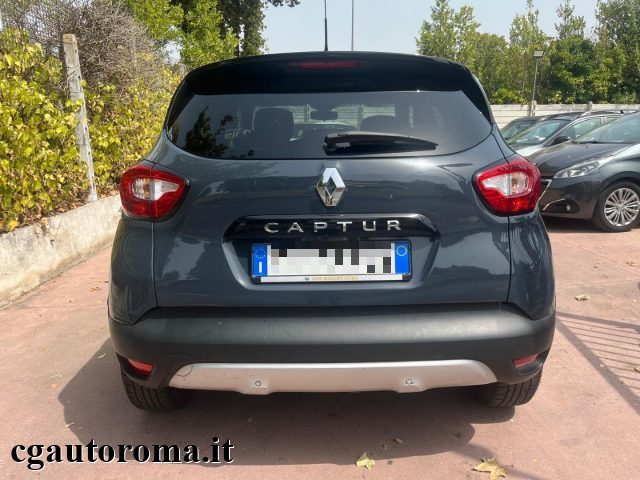 Renault Captur TCe 120 CV EDC Start&Stop Energy Intens - foto 4 di 4