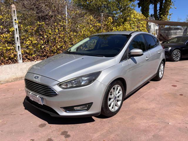 Ford Focus 1.5 TDCi 120 CV Start&Stop Powershift Titanium - foto 3 di 15