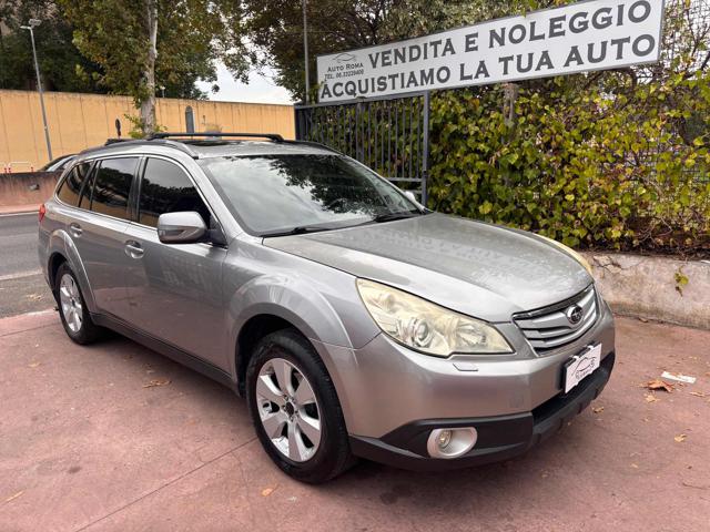 Subaru OUTBACK 2.5i Bi-Fuel Trend, del 2011, 325.000 km, in vendita a Roma (RM)