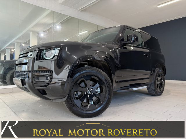 Land Rover Defender 90 3.0D I6 200 CV AWD X-Dynamic "S" TOTAL BLACK!! usato a ROVERETO