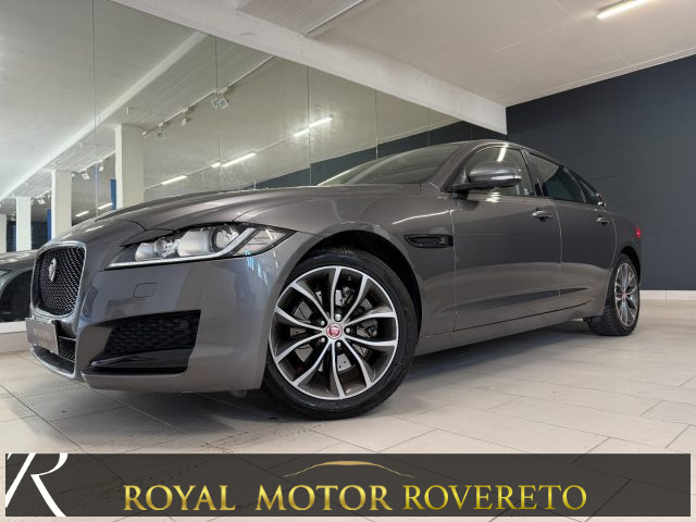 Jaguar XF 2.0 D 180 CV AWD aut. Prestige Busin/MOTORE NUOVO! usato a ROVERETO