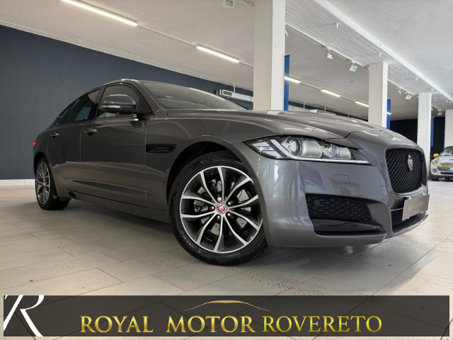 Jaguar XF 2.0 D 180 CV AWD aut. Prestige Busin/MOTORE NUOVO! - foto 3 di 4