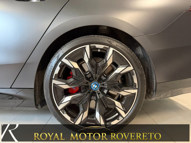 BMW i5 M60 Msport Pro AZIENDALE FULL! 601 CV !!! - foto 4 di 4
