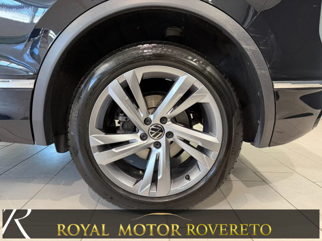 Volkswagen Tiguan 2.0 TDI 150 CV SCR DSG 4MOTION R-LINE !!!PROMO! - foto 4 di 4