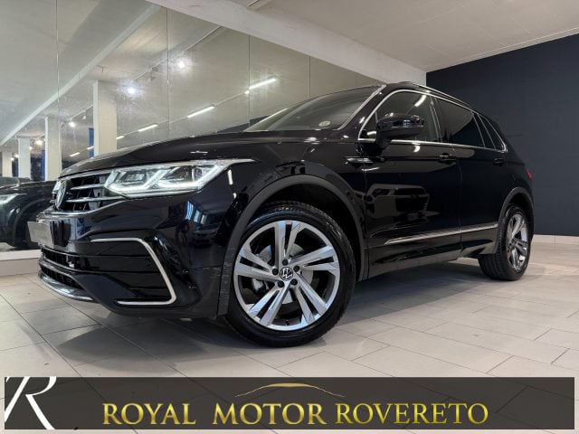 Volkswagen Tiguan 2.0 TDI 150 CV SCR DSG 4MOTION R-LINE !!!PROMO! usato a ROVERETO