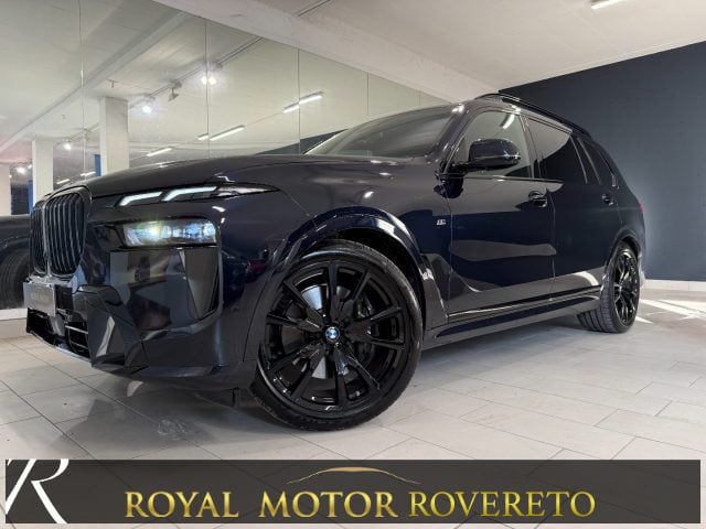 BMW X7 xDrive40d 48V Msport Pro CARBON-SCHWARZ !!!, del 2025, 26.948 km, in vendita a Rovereto (TN)