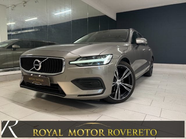 Volvo V60 D3 Geartronic Business! PERFETTA!, del 2019, 249.712 km, in vendita a Rovereto (TN)