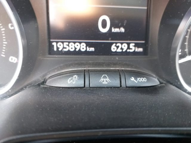 Peugeot 208 1.4 HDi 68CV 3p. usato a MANTELLO