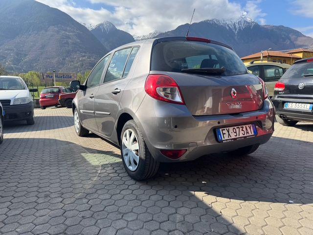 Renault Clio 1.2 16V 5 porte GPL - foto 2 di 4