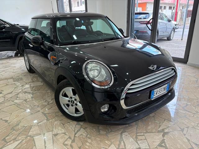 MINI Cooper D 1.5 Cooper D usato a AVERSA
