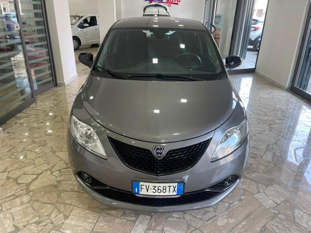 Lancia Ypsilon 1.2 69 CV 5 porte GPL Ecochic Gold - foto 3 di 4