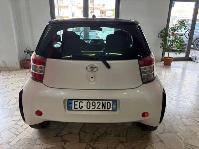 Toyota iQ 1.0 Sol - foto 4 di 4