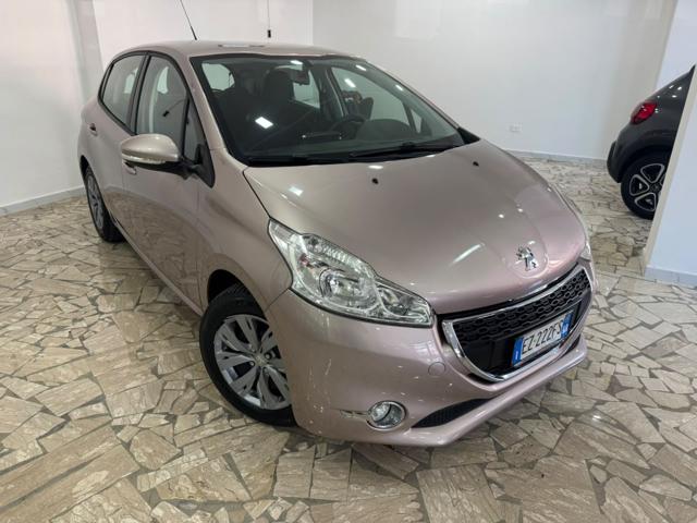Peugeot 208 PureTech 68 5 porte Access, del 2015, 75.000 km, in vendita a Aversa (CE)